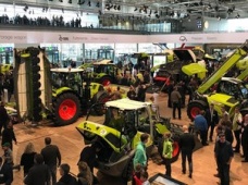 Стенд CLAAS на выставке Agritechnica 2017 посетило более 600 клиентов из россии и ближнего зарубежья